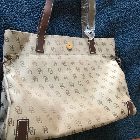 Vintage Dooney & Bourke Anniversary Signature Medium Tote - Picture 7 of 9